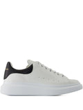 ALEXANDER MCQUEEN OVERSIZED — White / Black