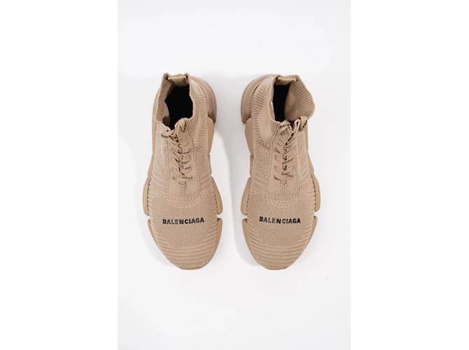 BALENCIAGA SPEED 2.0 — Beige